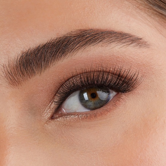 🌿Lithe The Everyday Collection Faux Lashes 06 | Natural & Classic - Picture 3 of 6